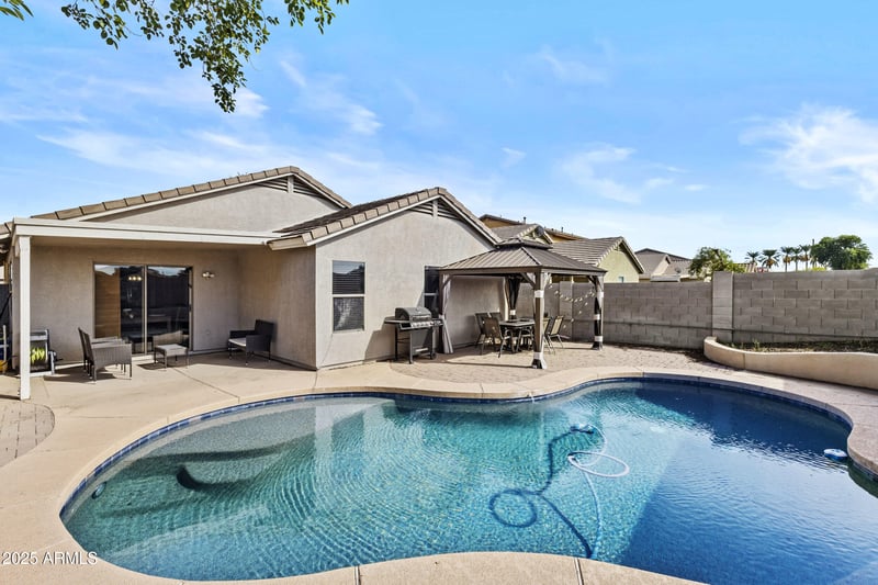 1823 Desert Seasons Dr, San Tan Valley, AZ 85144