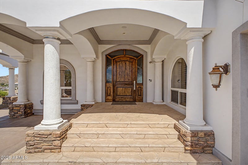 1823 Windrose Dr, Phoenix, AZ 85022