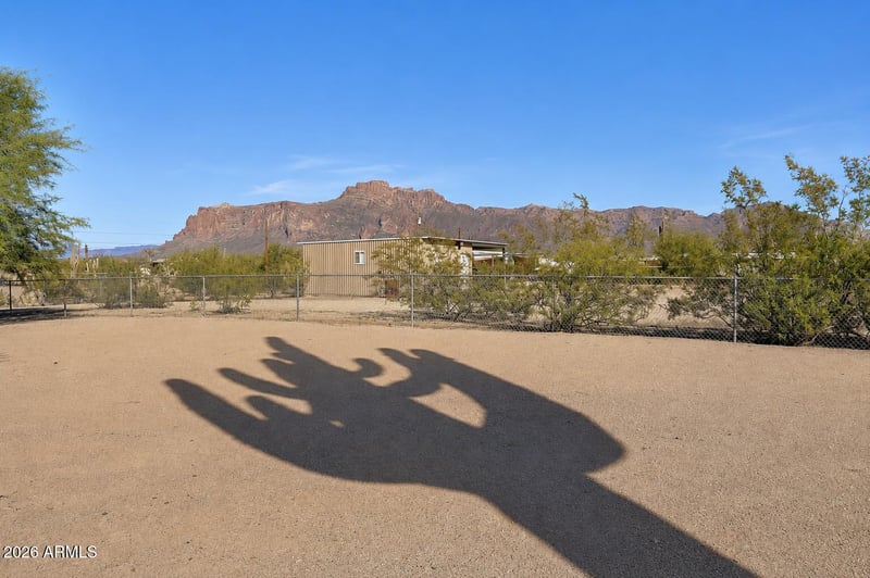 1823 Hilton Rd, Apache Junction, AZ 85119