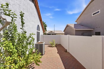 18230 61st Dr, Glendale, AZ 85308