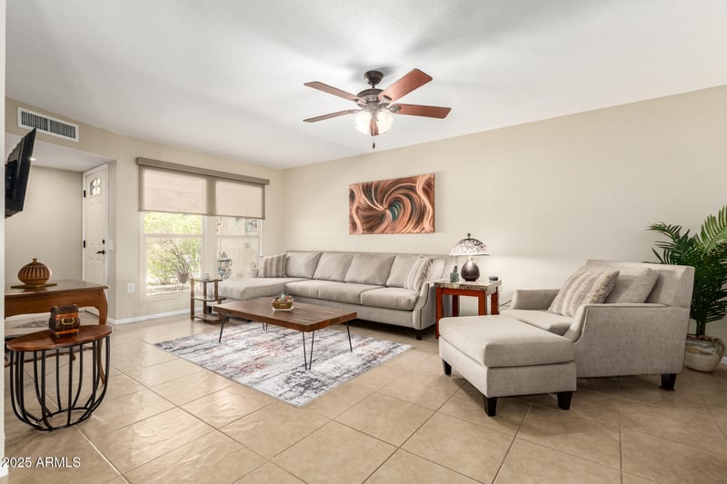 18230 Stonebrook Dr, Sun City West, AZ 85375