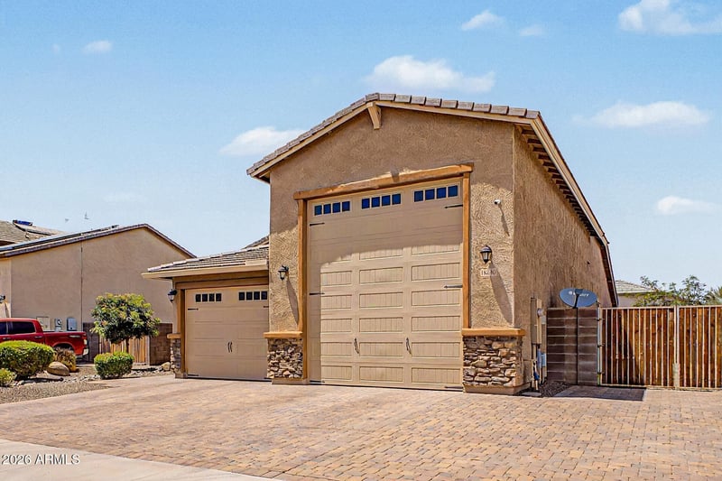 18230 Louise Dr, Surprise, AZ 85387