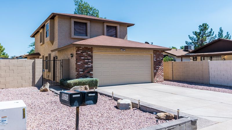 18231 N 37th Dr, Glendale, AZ 85308