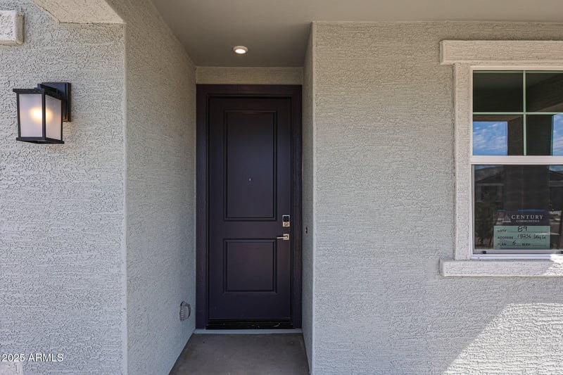 18236 Daley Ln, Surprise, AZ 85387
