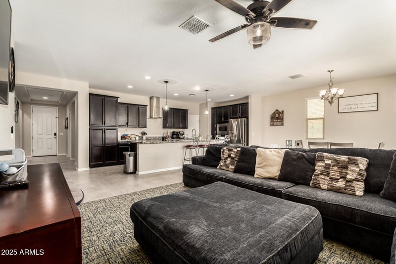 18237 Via Montoya Dr, Surprise, AZ 85387