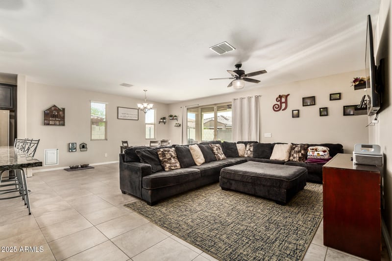 18237 Via Montoya Dr, Surprise, AZ 85387