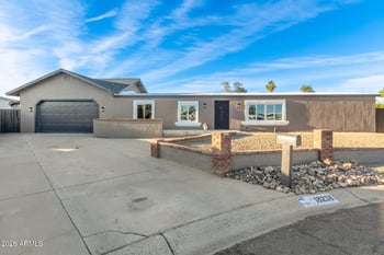 18238 2nd Pl, Phoenix, AZ 85022