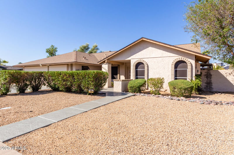 18238 43rd Dr, Glendale, AZ 85308