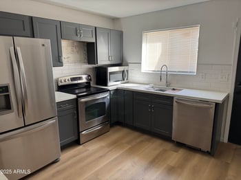 18239 40th St #115, Phoenix, AZ 85032