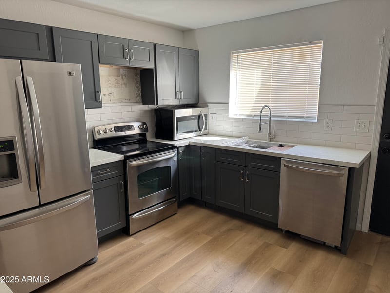 18239 40th St #115, Phoenix, AZ 85032