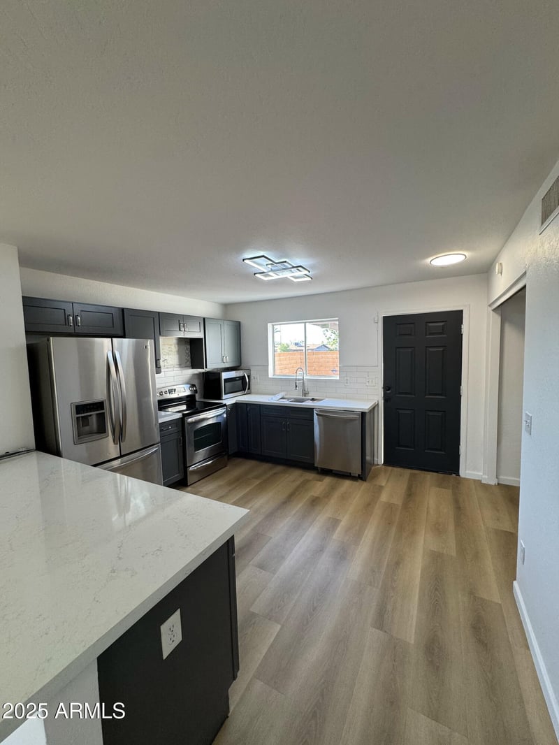 18239 40th St #115, Phoenix, AZ 85032