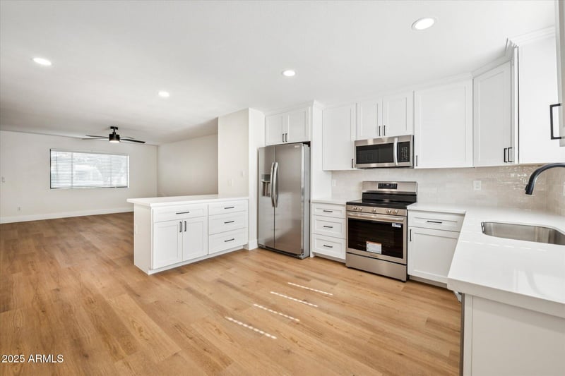 18239 40th St #122, Phoenix, AZ 85032