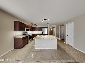 1824 Lydia Ln, Phoenix, AZ 85041