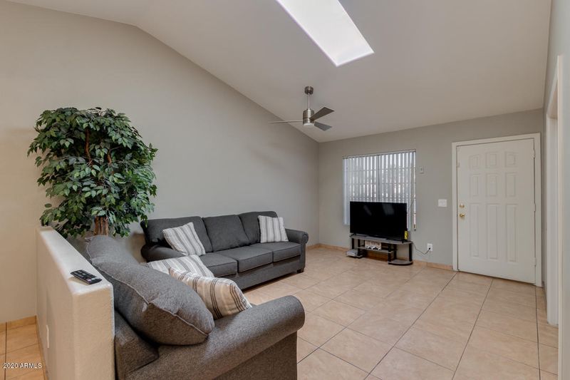 1824 N 90th Dr, Phoenix, AZ 85037