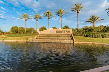 1824 Secretariat Dr, Tempe, AZ 85284