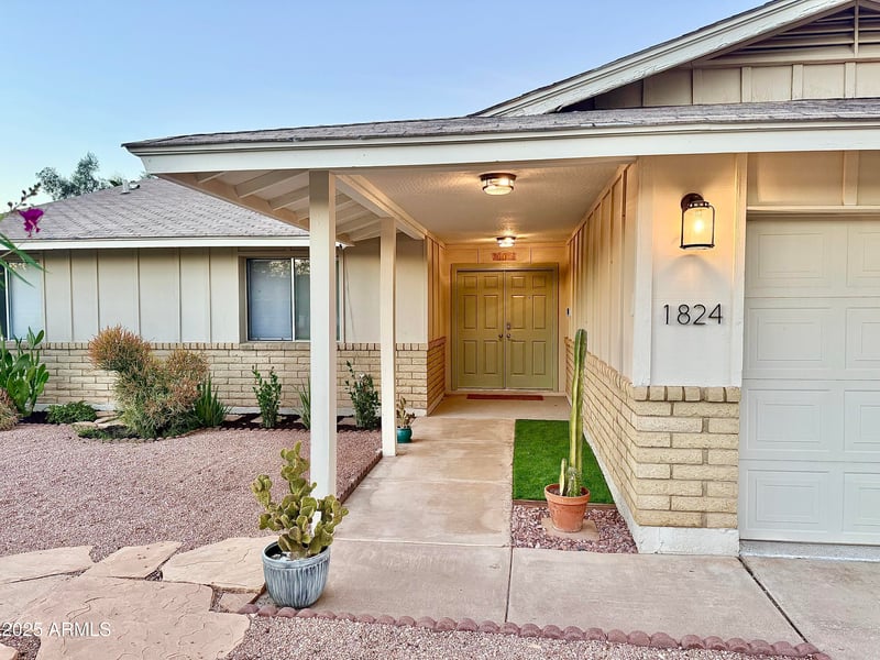 1824 Seldon Ln, Phoenix, AZ 85021