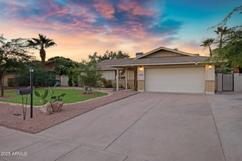 1824 Seldon Ln, Phoenix, AZ 85021
