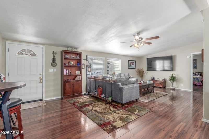 18240 21st St #100, Phoenix, AZ 85022