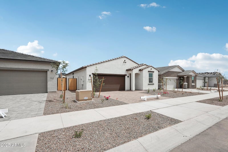 18240 La Senda Dr, Surprise, AZ 85387