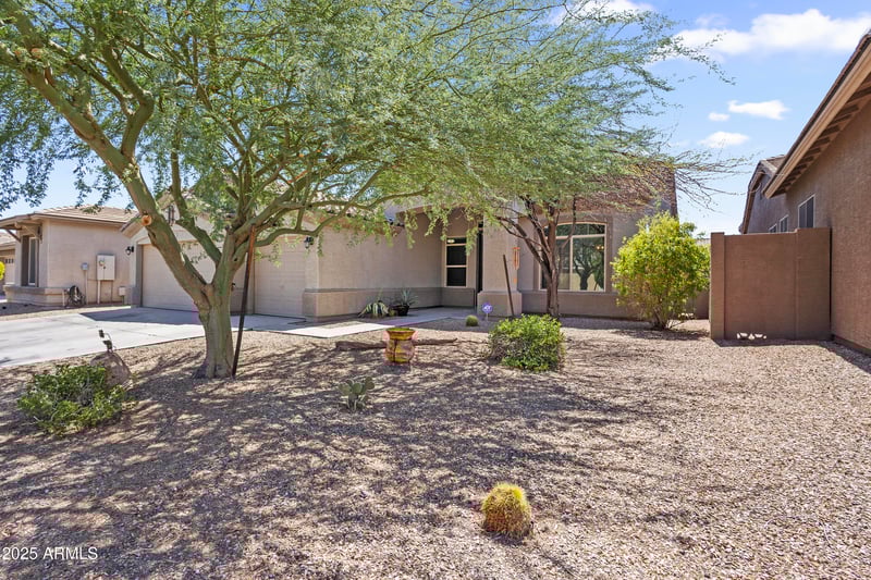 18241 Young St, Surprise, AZ 85388