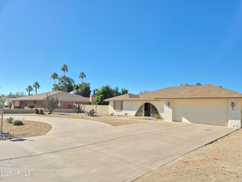 18242 66th Ave, Glendale, AZ 85308