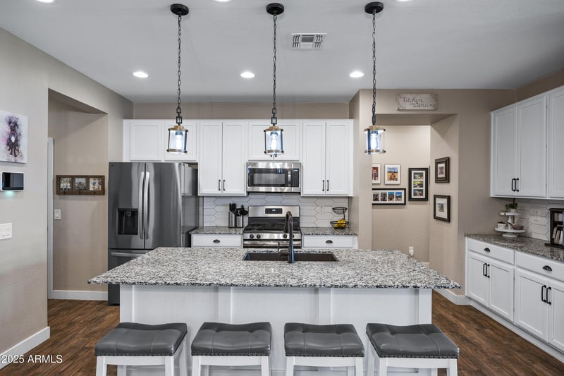 18244 Vista Norte St, Goodyear, AZ 85338