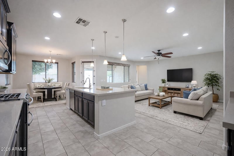18248 Montecito Ave, Goodyear, AZ 85395