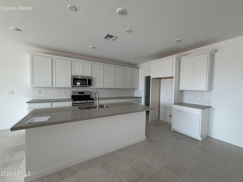 18249 W Pioneer St, Goodyear, AZ 85338