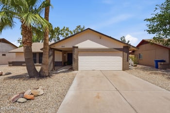 1825 Apache Dr, Chandler, AZ 85224