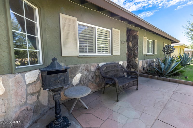 1825 Medlock Dr, Phoenix, AZ 85016
