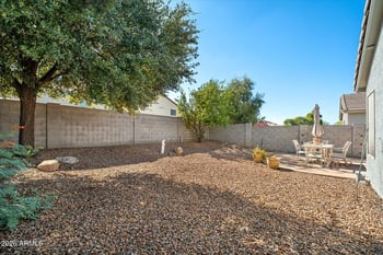 1825 W Desert Hills Dr, San Tan Valley, AZ 85144