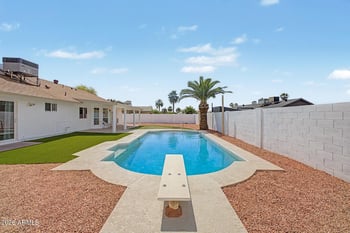 18250 39th Ave, Glendale, AZ 85308