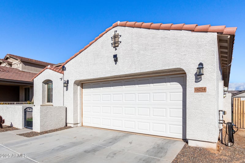 18254 Via Montoya Dr, Surprise, AZ 85387