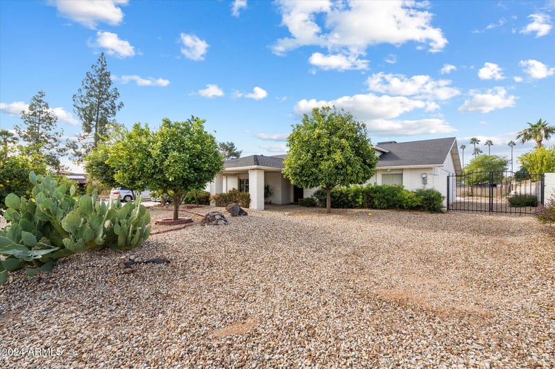 18256 75th Ave, Glendale, AZ 85308