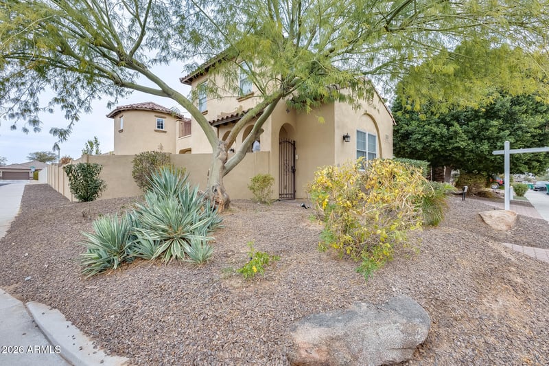 18256 Carol Ave, Waddell, AZ 85355