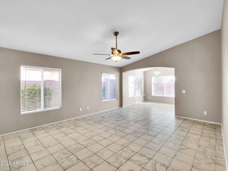 18259 11th Dr, Phoenix, AZ 85023