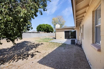 1826 Behrend Dr, Phoenix, AZ 85027