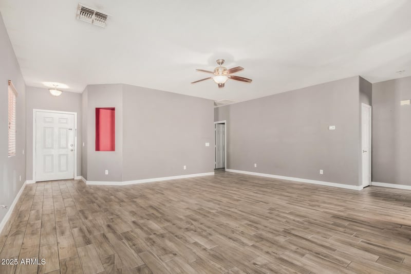 1826 Dust Devil Dr, San Tan Valley, AZ 85143