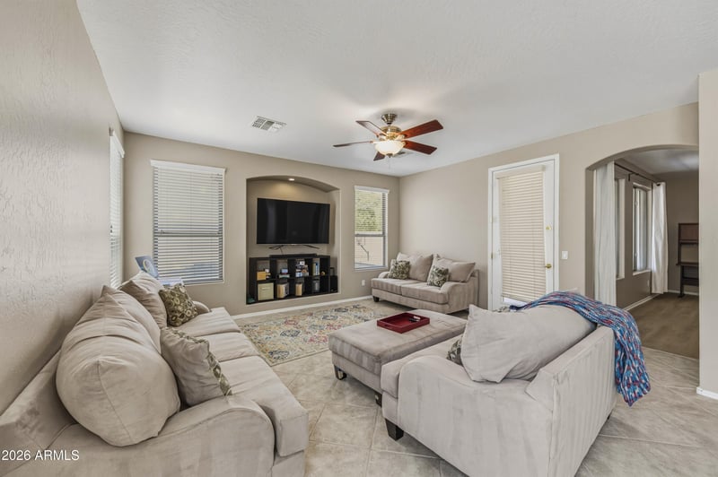 1826 E Valencia Dr, Phoenix, AZ 85042