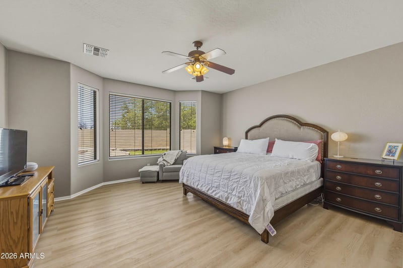 1826 E Valencia Dr, Phoenix, AZ 85042