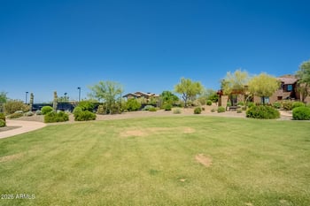 1826 Fetlock Trl, Phoenix, AZ 85085