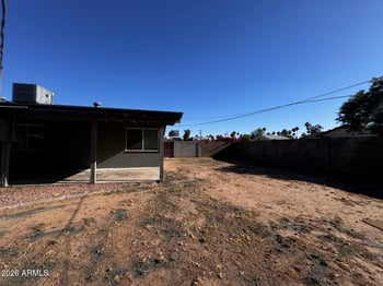 1826 Las Palmaritas Dr, Phoenix, AZ 85021