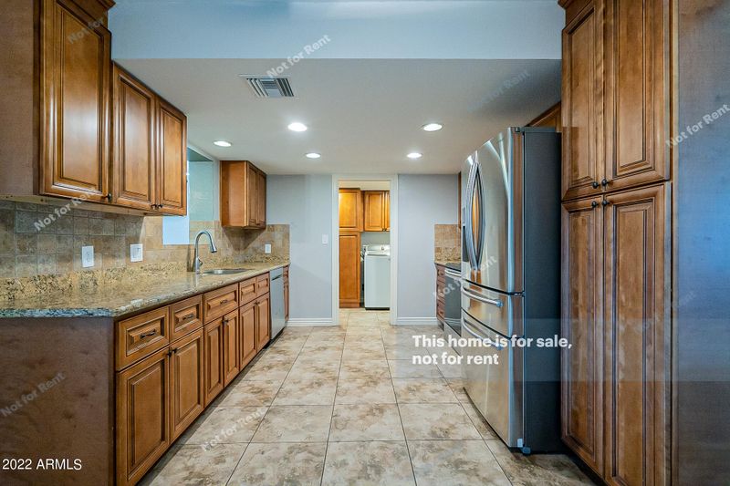 1827 E 2nd Ave, Mesa, AZ 85204