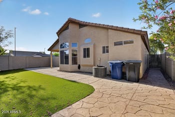 1827 Carla Vista Dr, Gilbert, AZ 85295