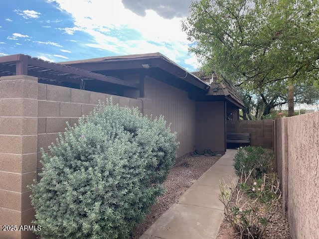 1827 Kirkland Ln #D, Tempe, AZ 85281