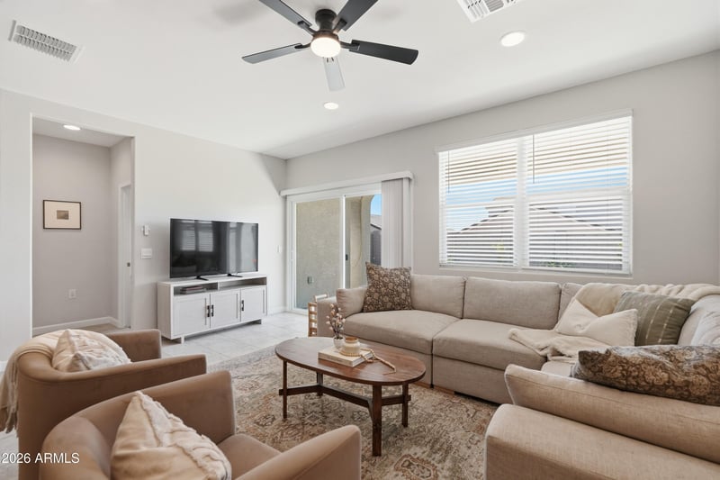 1827 Stanton Ave, Apache Junction, AZ 85120