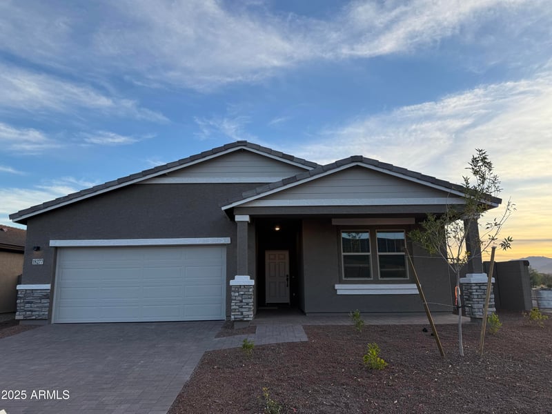 18277 Soft Wind Dr, Surprise, AZ 85387