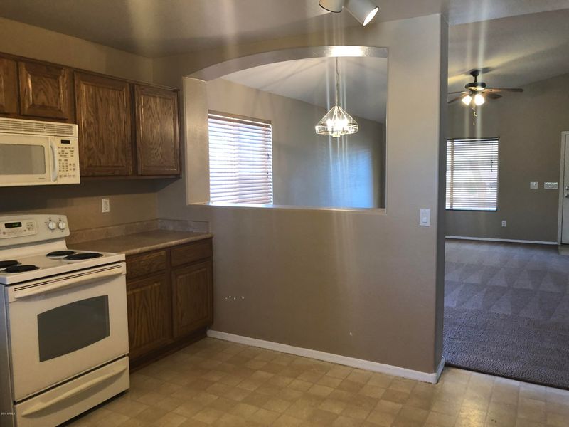 1828 S 172nd Dr, Goodyear, AZ 85338