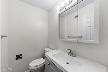 1828 Tuckey Ln #8, Phoenix, AZ 85015