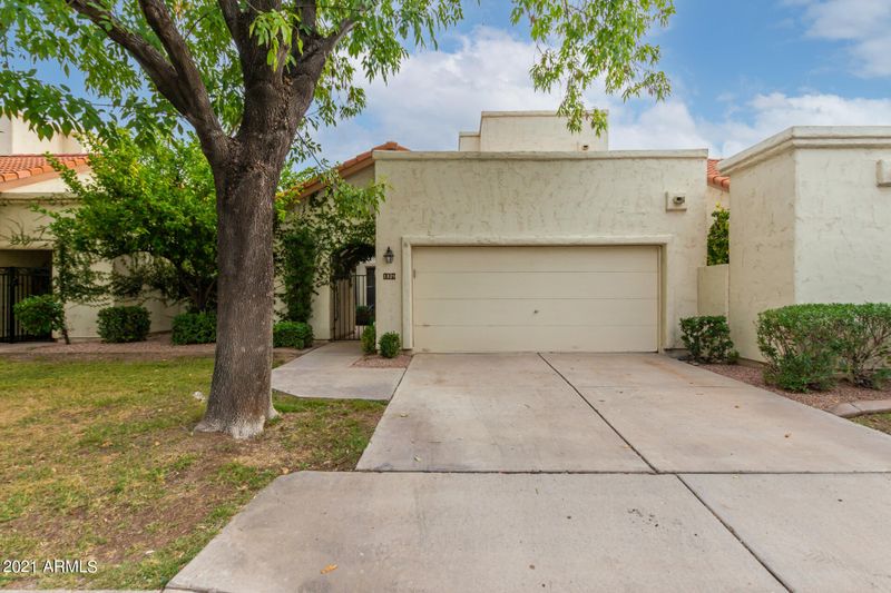 1829 E Sarah Ln, Tempe, AZ 85284